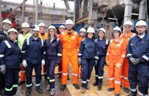 SOCAR nümayəndələri “Neptun” qazma qurğusunda olublar