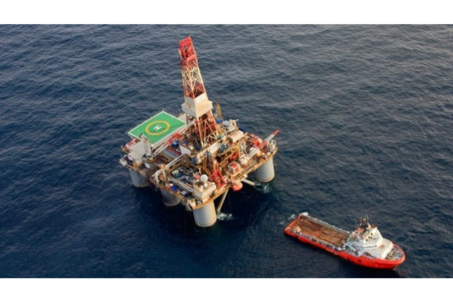 177887396133324offshore-supply-vessel-osv-psv-rig-istock.3d1b95