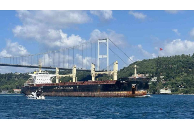 177900411773613ukrayna-aciklarinda-vurulan-gemi-istanbul