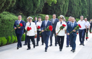 ASCO ailəsi bir arada: Fəxri və Şəhidlər xiyabanlarında qürur və ehtiram dəqiqələri – FOTO