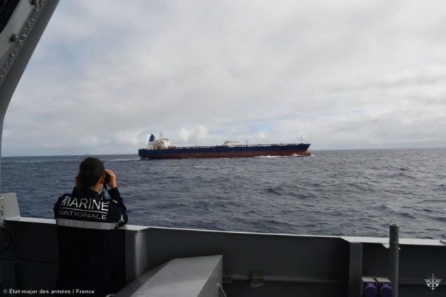 French-Navy-Intercepts-and-Boards-Shadow-Fleet-Tanker-‘DF-Peak-South-of-Reunion-3-1024x682